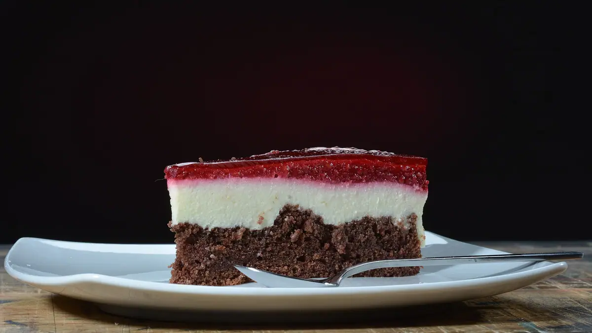 Slice by Iqrascakes – gluten-free bakery in Oldham town centre